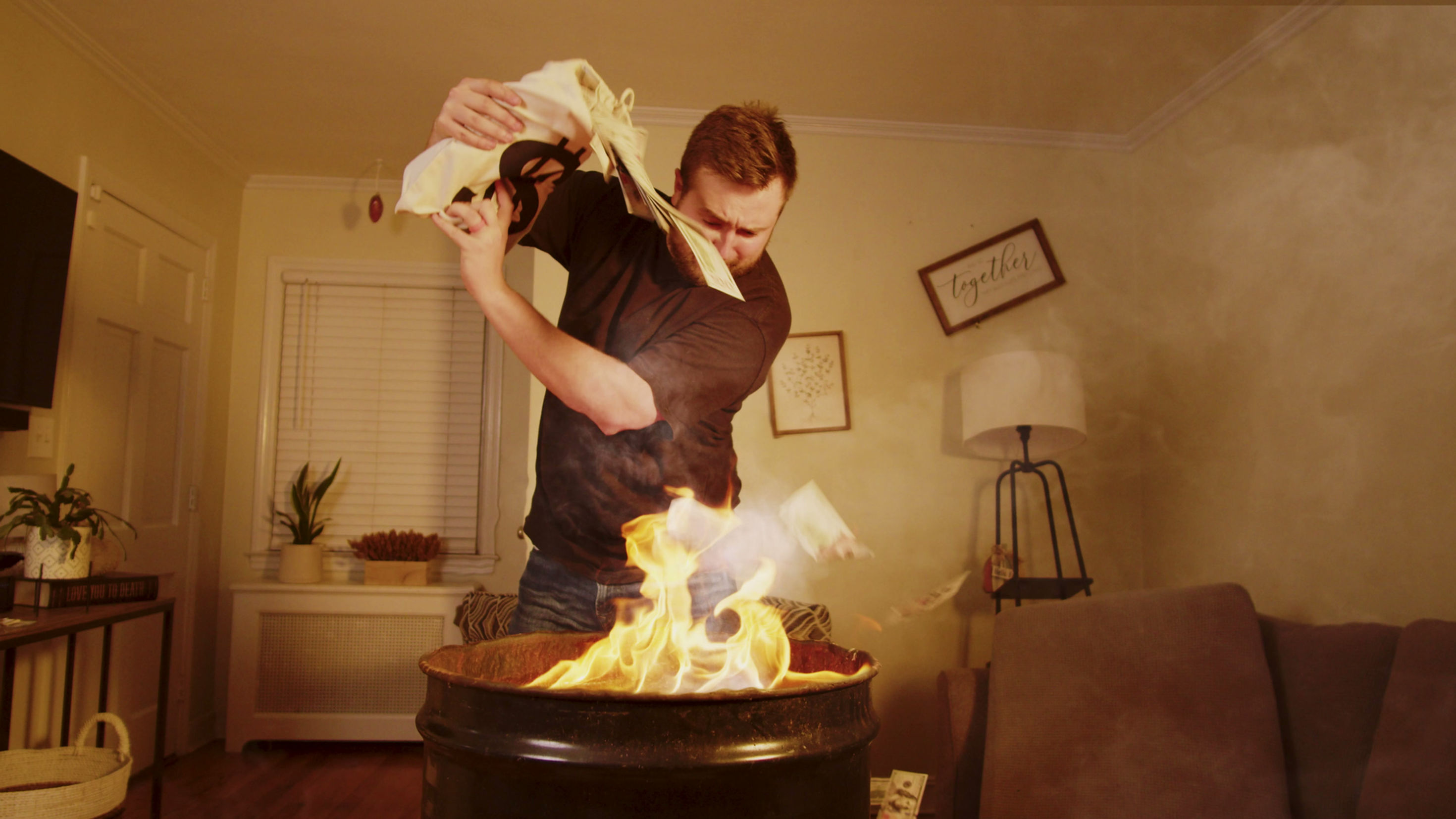 Stop Burnin' Your Money - Fewlr Commercial